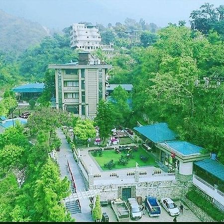 Shahanshahi Adventure Park & Wellness Resort 12 Km Away From Mussoorie Dehradun Exterior photo